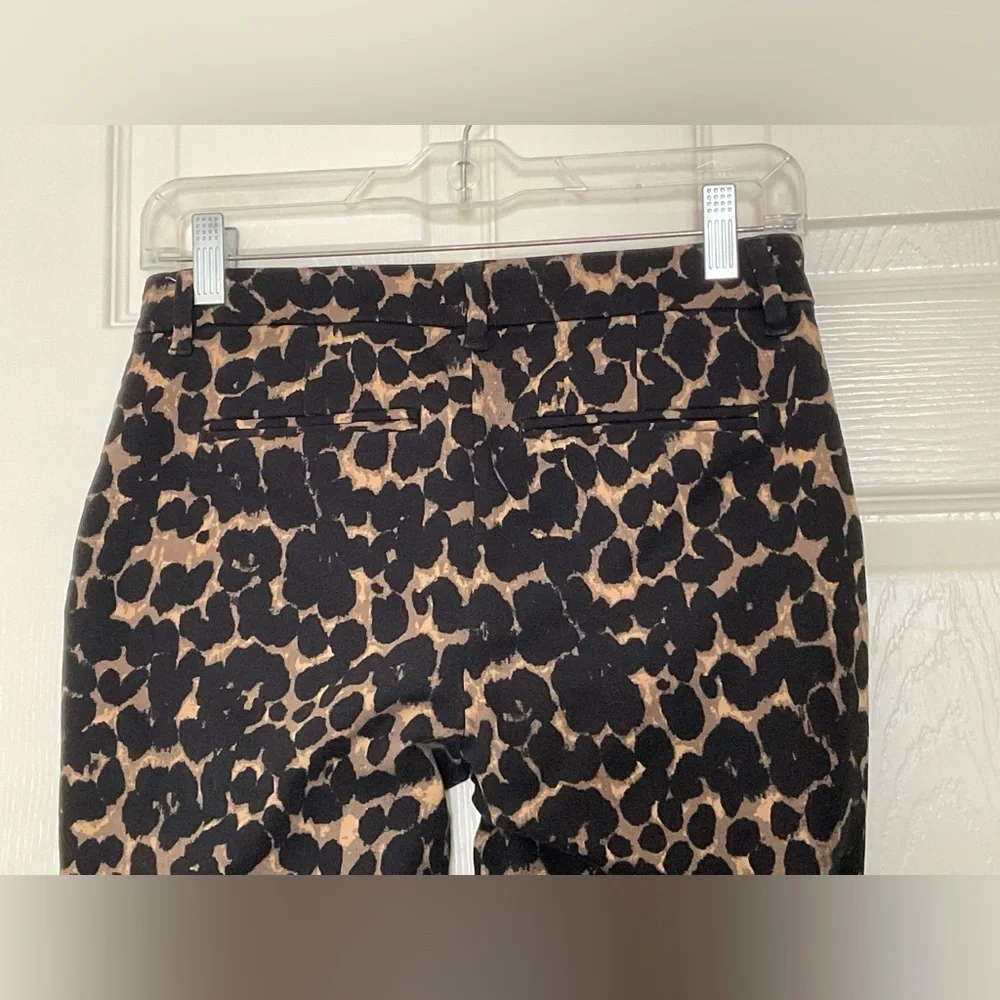 Old Navy Harper Mid Rise Pants Women's Leopard Print Size 0 Stretch Crop Ankle